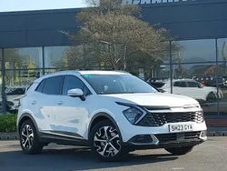 White Used 2023 Kia Sportage 3 SUV | £22,498 (Fair price)
