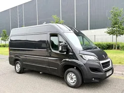 Grey Used 2022 Peugeot Boxer Van | £8,995 (Expensive)