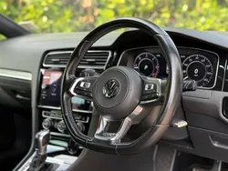 Blue Used 2018 VW Golf VII GTD Hatchback | £15,550 (Fair price)