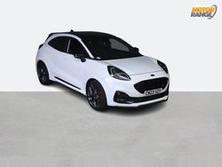 White Used 2023 Ford Puma ST Hatchback | £19,895 (Fair price)