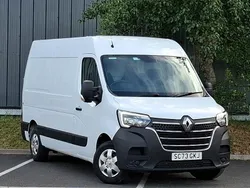 White Used 2023 Renault Master Business Van | £17,298 (Good price)