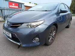 Blue Used 2015 Toyota Auris Hatchback | £6,995 (A bit pricey)