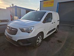 White Used 2019 Vauxhall Combo Edition MPV | £4,695 (Good price)