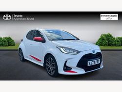 White Used 2022 Toyota Yaris Hybrid Hatchback | £18,677 (A bit pricey)