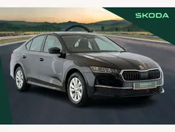 Black magic pearl effect New 2024 Skoda Octavia SE Technology Hatchback | £21,695 (Fair price)