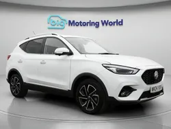 White New 2024 MG ZS Exclusive Sedan | £14,800 (Fair price)