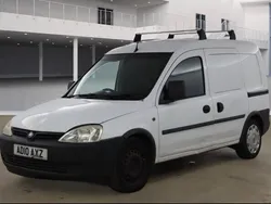 White Used 2010 Vauxhall Combo MPV | £1,495 (Super price)