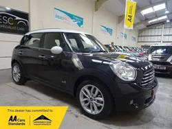 Black Used 2014 Mini Cooper Countryman SUV | £11,000 (A bit pricey)