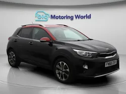 Black Used 2018 Kia Stonic First Edition SUV | £9,000 (Fair price)