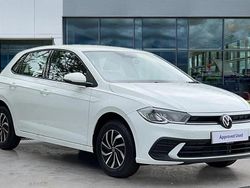 Pure white Used 2025 VW Polo Life Hatchback | £18,500 (Fair price)