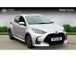 Silver Used 2021 Toyota Yaris Hybrid Design Hatchback | £16,203 (Fair price)
