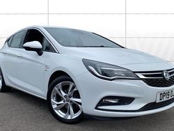 White Used 2019 Vauxhall Astra SRi Hatchback | £9,491 (Fair price)