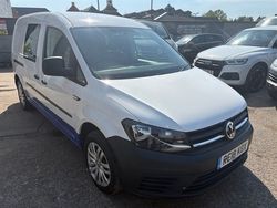 White Used 2018 VW Caddy Maxi MPV | £16,788 (Fair price)