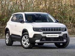Special solid snow white New 2025 Jeep Avenger Altitude SUV | £20,498 (Good price)