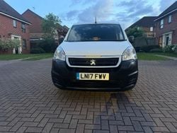 White Used 2017 Peugeot Partner Van | £5,799 (Good price)