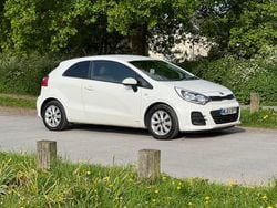 White Used 2016 Kia Rio Hatchback | £4,495 (Fair price)