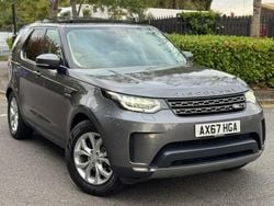Grey Used 2017 Land Rover Discovery 5 SE SUV | £18,500 (Fair price)