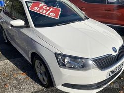 White Used 2015 Skoda Fabia SE Hatchback | £7,400 (Fair price)