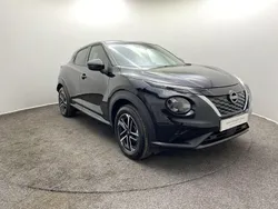 Pearl black New 2025 Nissan Juke N-Connecta SUV | £23,990 (A bit pricey)