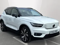 Crystal white Used 2022 Volvo XC40 Pro SUV | £28,262