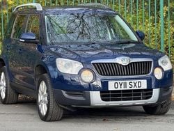 Blue Used 2011 Skoda Yeti Elegance SUV | £5,799 (Fair price)