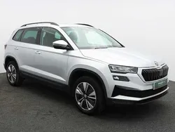 Brilliant silver metallic Used 2022 Skoda Karoq SE Drive SUV | £19,490 (Fair price)