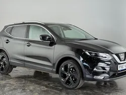 Black Used 2017 Nissan Qashqai Tekna SUV | £9,950 (Fair price)