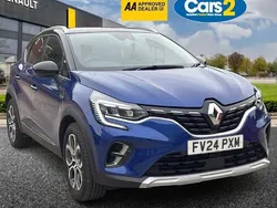 Used 2022 Renault Captur Techno SUV | £17,250 (A bit pricey)