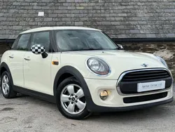 White Used 2015 Mini ONE Hatch Hatchback | £6,445 (Fair price)