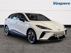 White Used 2024 MG MG4 EV SE Hatchback | £15,790 (Fair price)