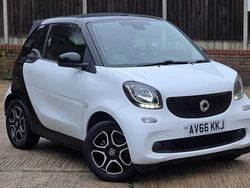 White Used 2016 Smart ForTwo Cabrio Premium Cabriolet | £7,999 (Expensive)