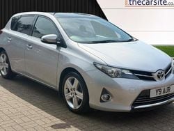 Used 2013 Toyota Auris Multidrive S | £9,495 (Fair price)