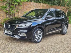 Black Used 2022 MG HS Exclusive SUV | £18,250 (Fair price)