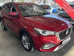 Red Used 2020 MG HS Excite SUV | £13,495 (Fair price)