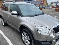Beige Used 2013 Skoda Yeti SE SUV | £5,112 (A bit pricey)