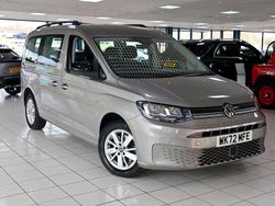 Mojawe beige Used 2022 VW Caddy Maxi Life MPV | £27,489 (Fair price)