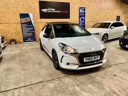 White Used 2016 DS Automobiles DS3 Elegance Hatchback | £8,699 (Fair price)