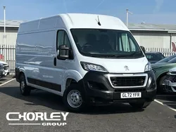 White Used 2022 Peugeot Boxer Premium Van | £16,787 (Fair price)