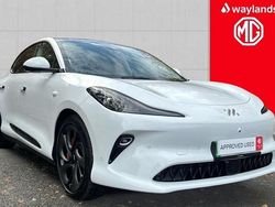 White Used 2025 MG IM6 SUV | £43,844 (Good price)