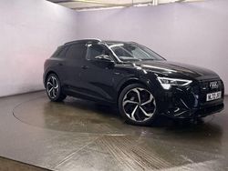 Black Used 2022 Audi e-tron Black Edition SUV | £26,999 (Fair price)