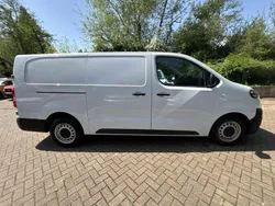 White Used 2022 Vauxhall Vivaro S Van | £12,999 (Fair price)