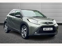Cardamom green with black Used 2022 Toyota Aygo Hatchback | £12,295 (Fair price)