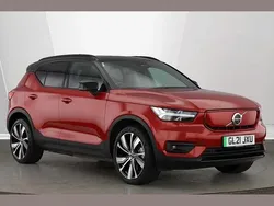 Red Used 2021 Volvo XC40 SUV | £25,950 (Fair price)