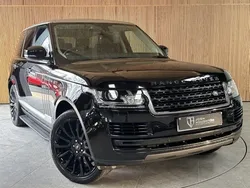 Black Used 2016 Land Rover Range Rover Vogue SE SUV | £25,995 (Fair price)