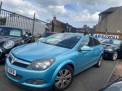 Blue Used 2009 Vauxhall Astra Design Edition Hatchback | £2,995 (A bit pricey)