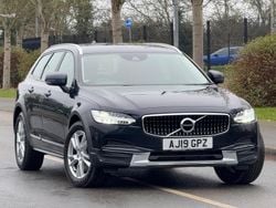 Blue Used 2019 Volvo V90 CC Estate | £14,479 (Good price)