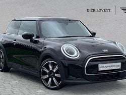 Black Used 2022 Mini Cooper Exclusive Hatchback | £18,240 (Fair price)