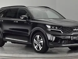 Black Used 2023 Kia Sorento SUV | £42,450 (Expensive)