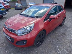 Red Used 2011 Kia Rio 3 Hatchback | £2,295 (Good price)