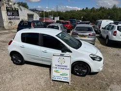 White Used 2011 Renault Clio II Dynamique Hatchback | £1,795 (Fair price)